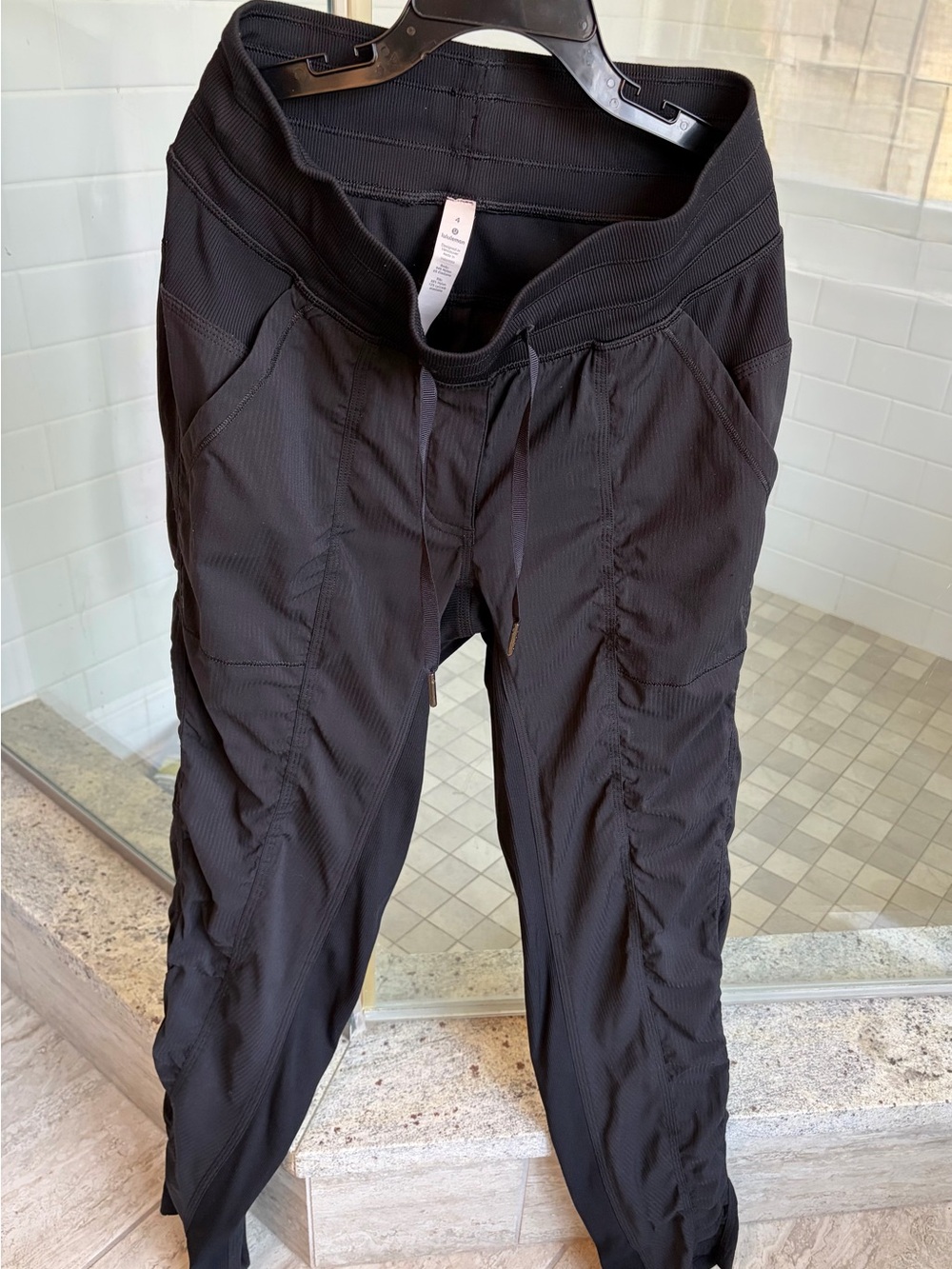 lululemon athletica Black High-Rise dance studio crops